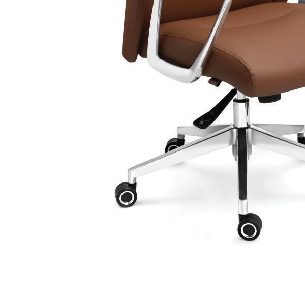 Director Series NSC 137